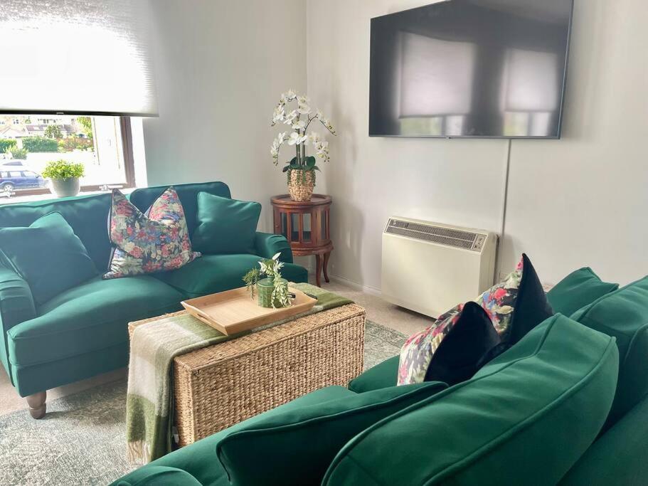 Luxury Spacious 2 Bed Apartment Shilton  Exteriör bild